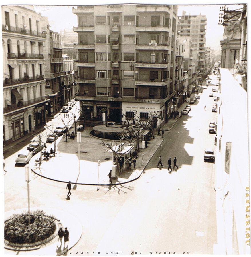 PLACE DES VICTOIRES ORAN 1963 01.JPG